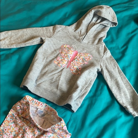 2 piece outfit - Picture 4 of 5